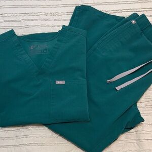 Figs Women's Green Scrubs XS